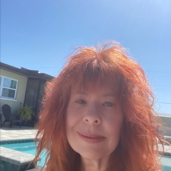 Meet your Posher, Rosemary - Picture 3 of 8